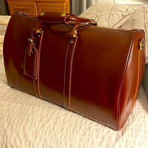 Beautiful 100% Leather Weekender Duffle Bag